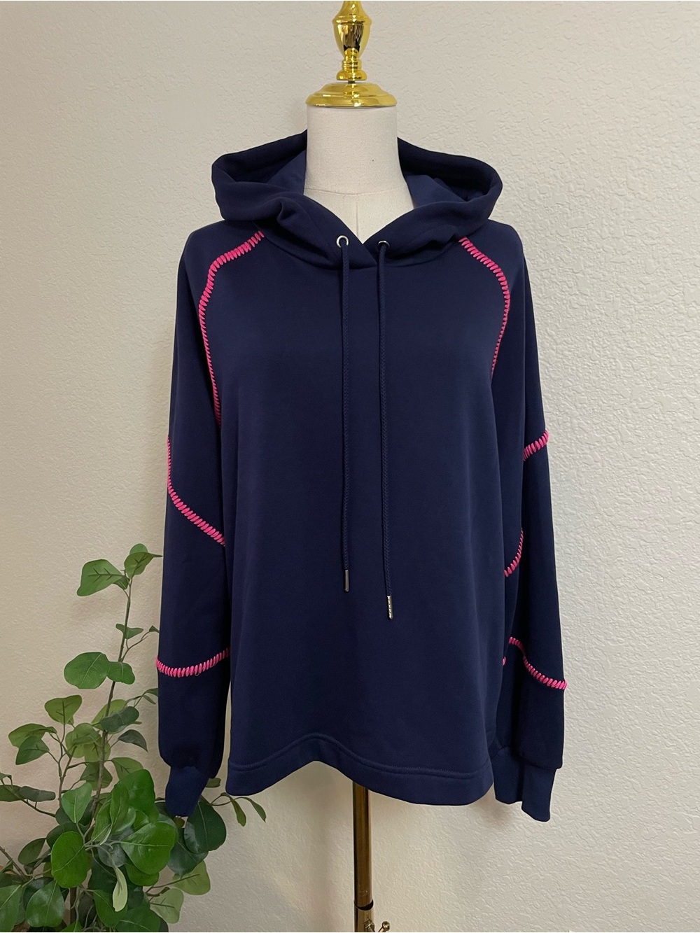 EVEREVE Harper Whipstitch Sweatshirt Navy Pink Size L
